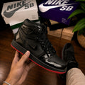 JORDAN RETRO 1 NEGRA