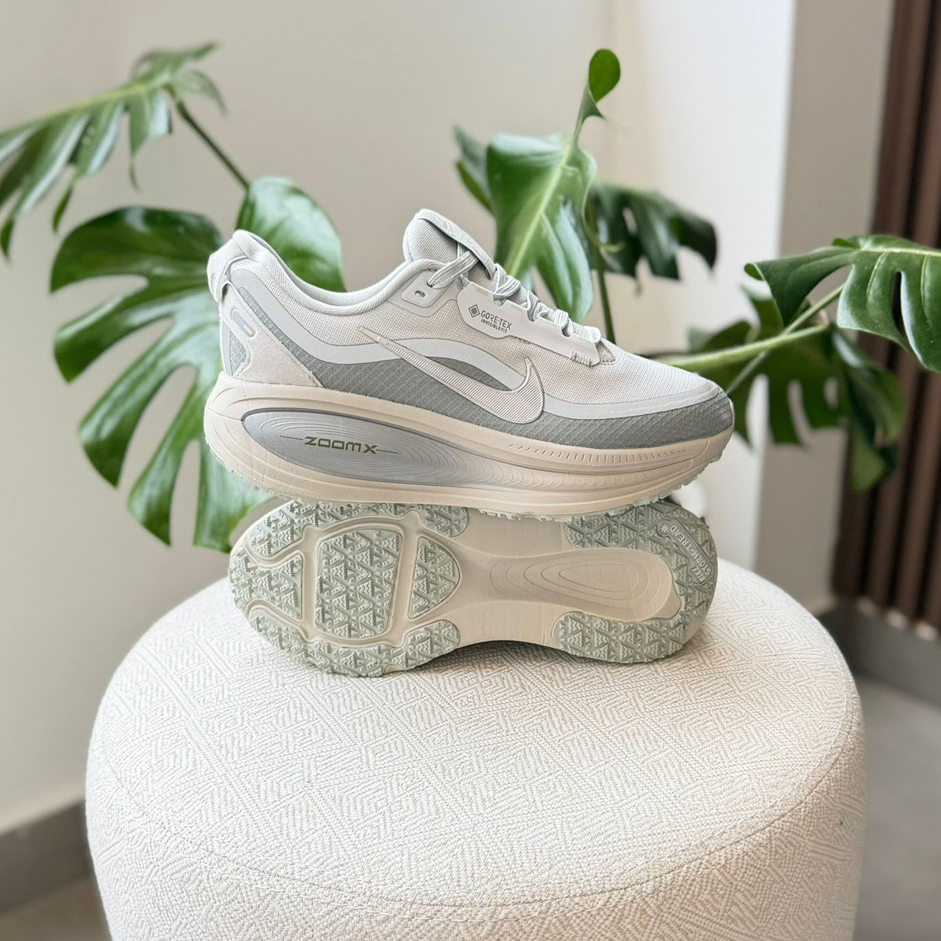 NIKE VOMERO